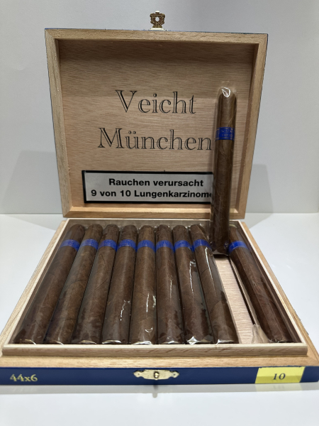 Veicht Handmade Longfiller Corona