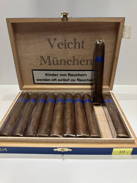 Veicht Handmade Longfiller Robusto